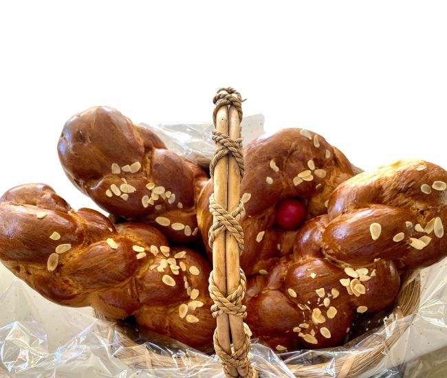 tsoureki bafas